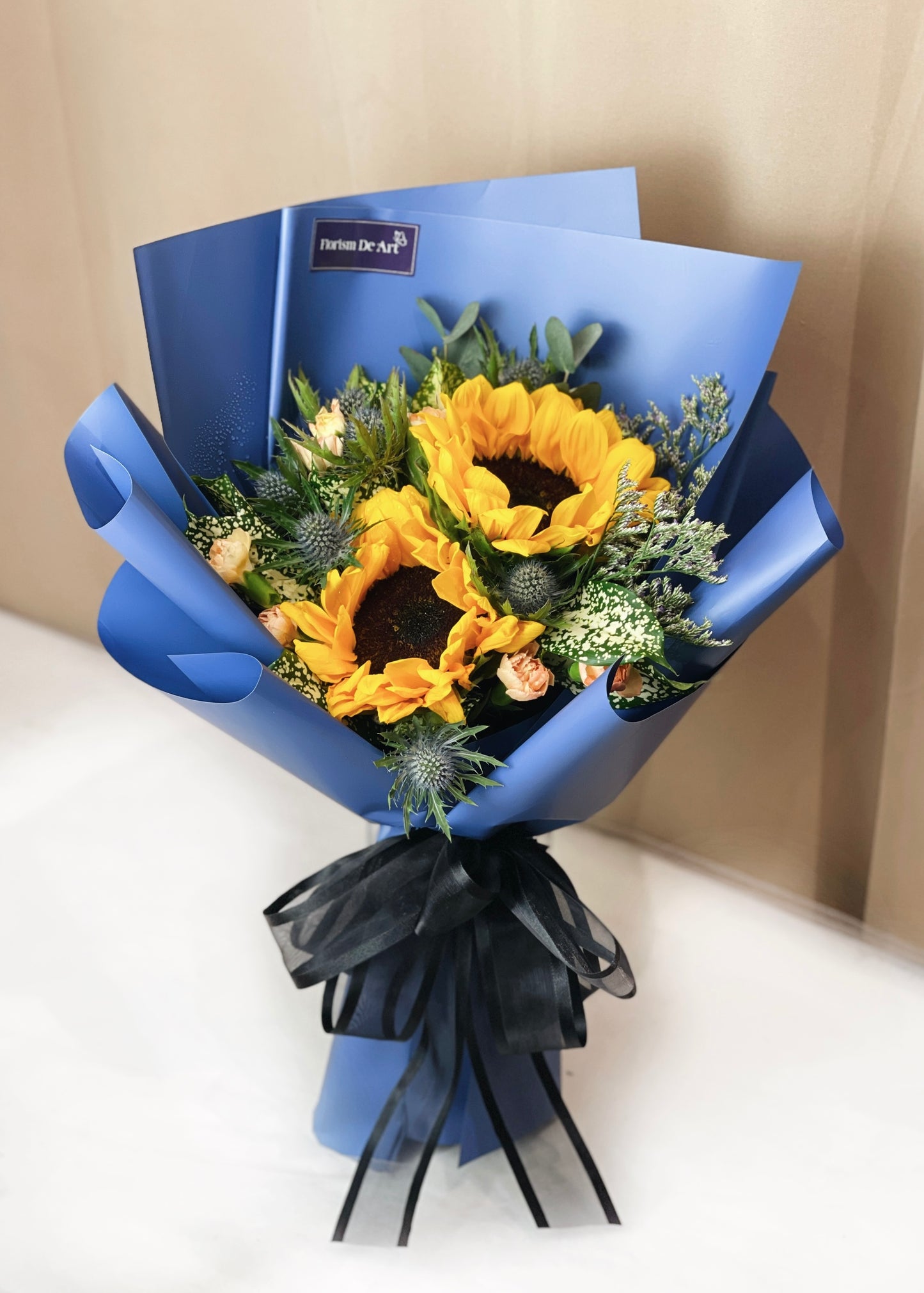 Bert’s Jolly Sunbeams | Hand Bouquet