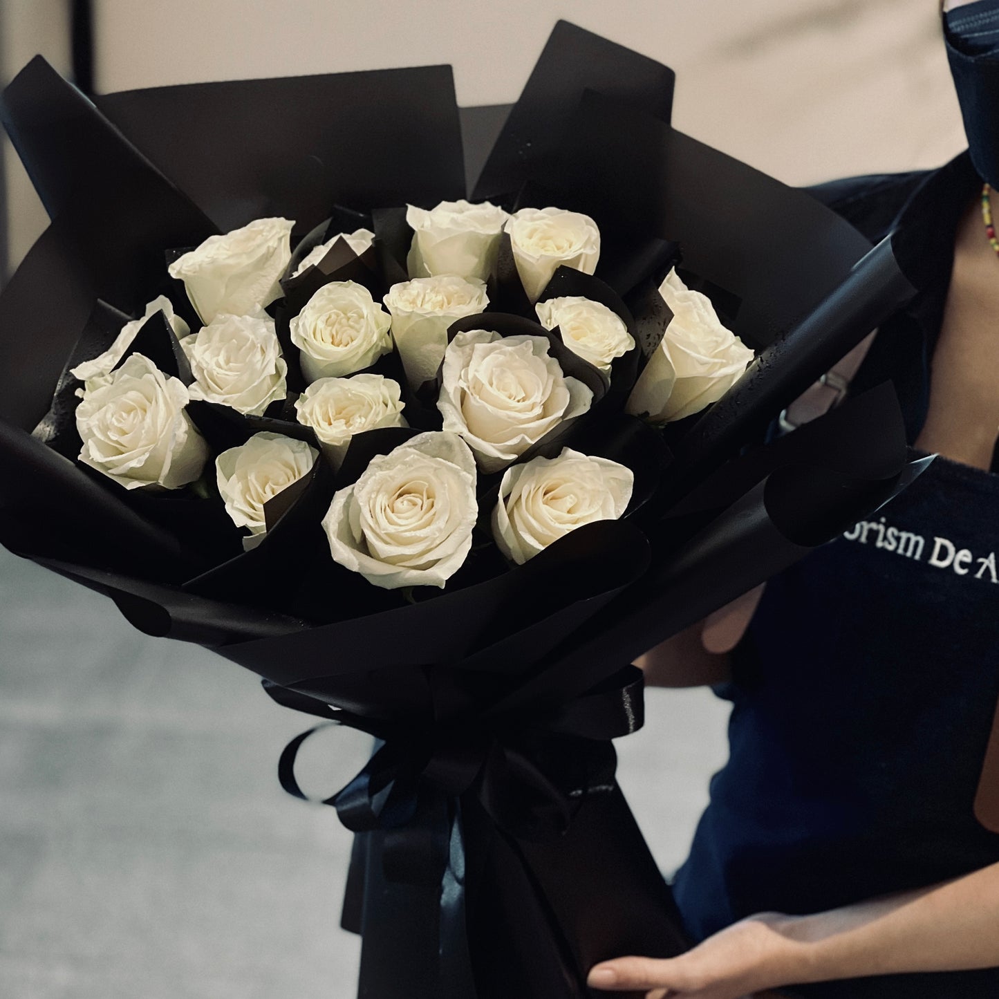 Signature White Roses | Flower Bouquet