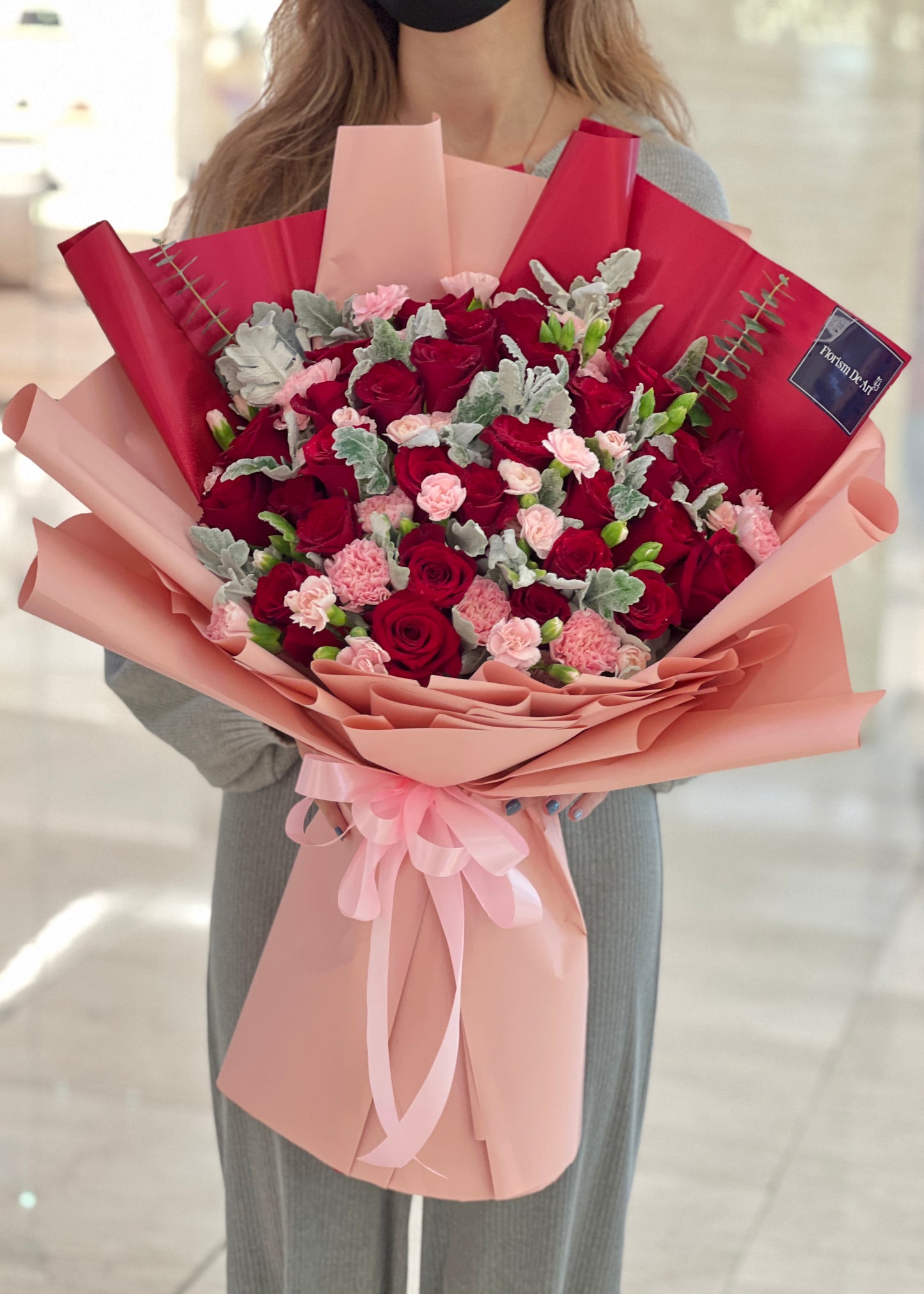 Soulmates | Giant Flower Bouquet