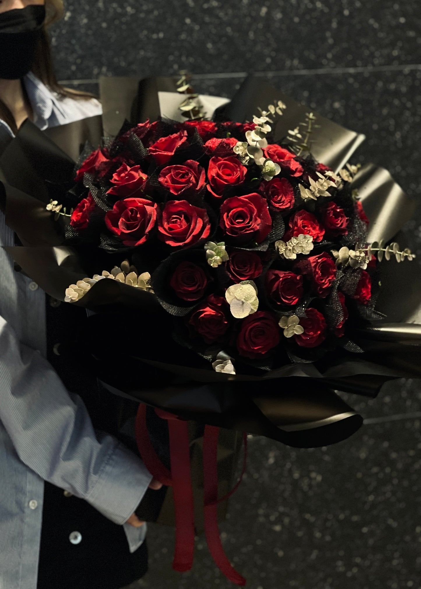 Signature Red Roses | Flower Bouquet