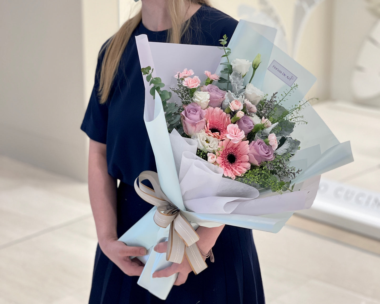 Tiffany's Delight | Hand Bouquet