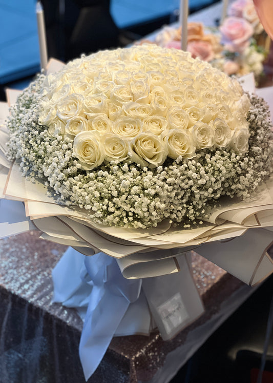 Snowdrift White Roses | 100 White Roses