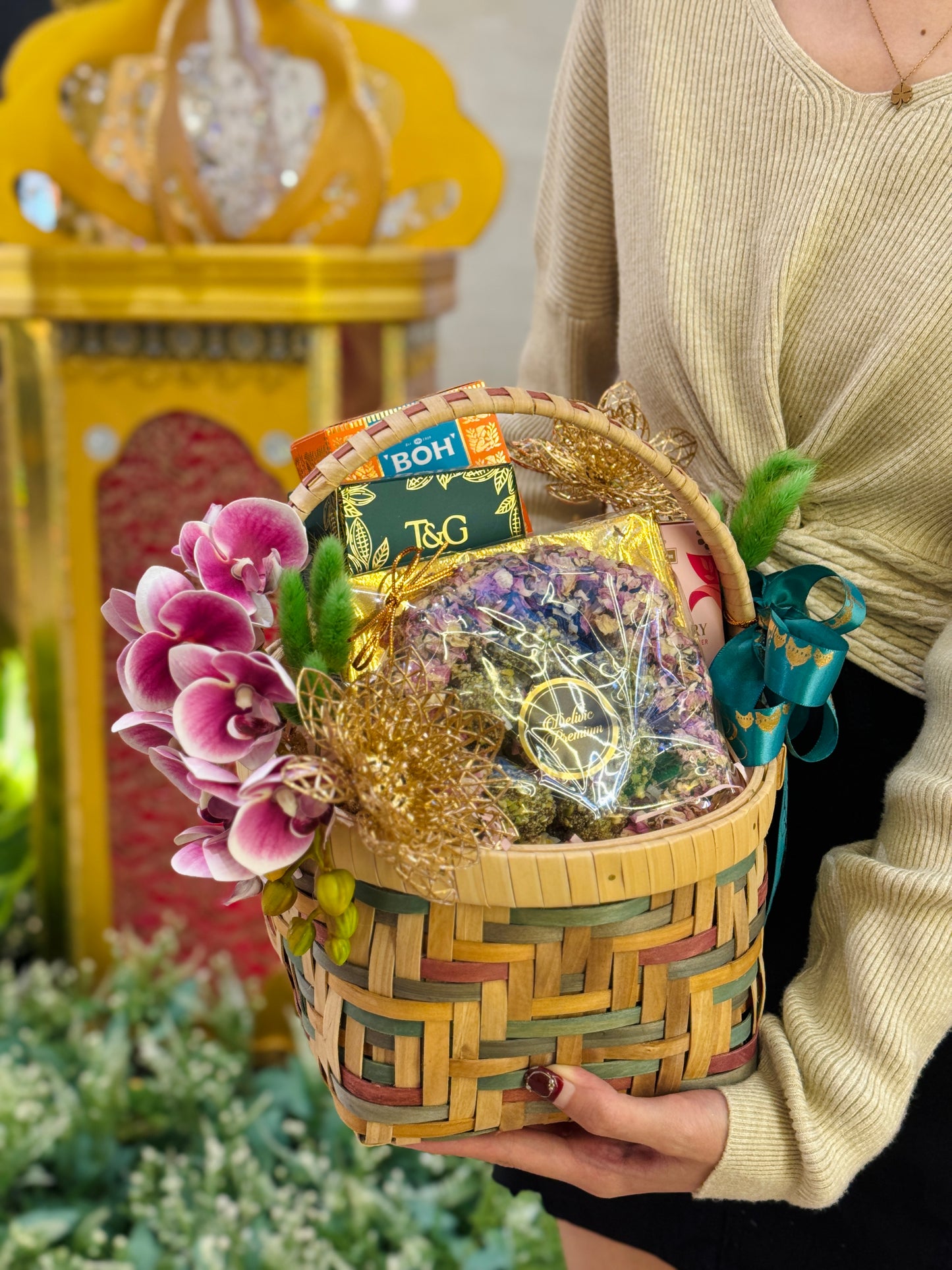 Chic Orchid Hamper | Raya Collection 2024