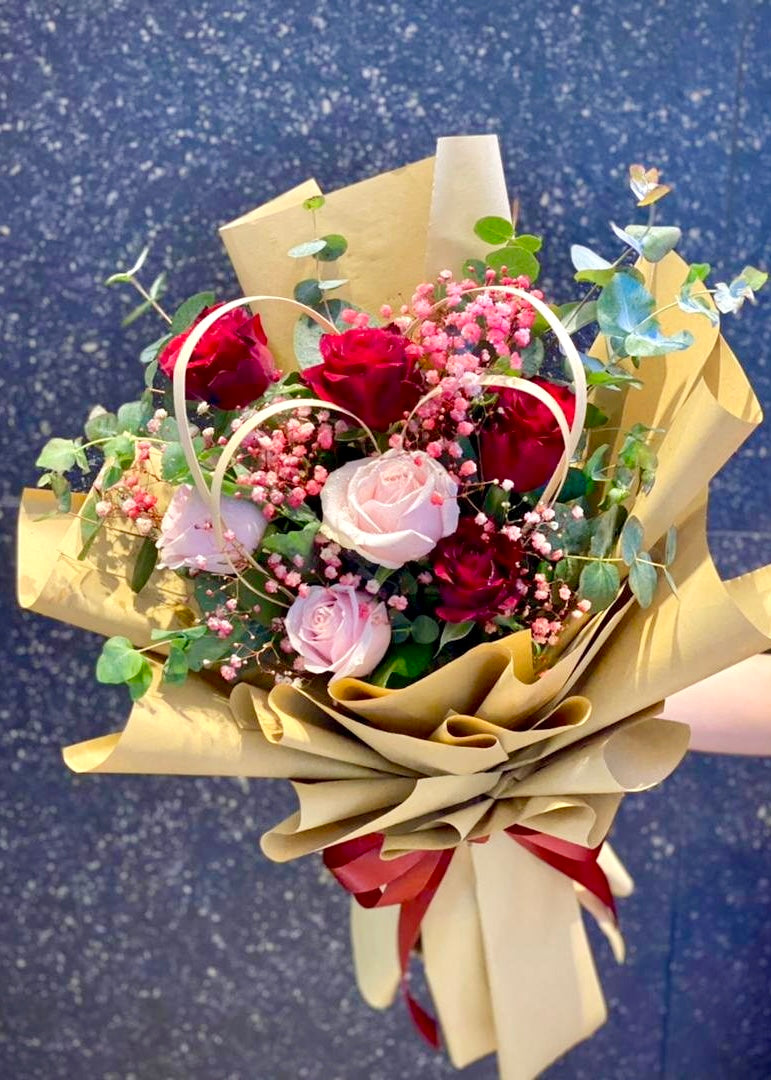 Full Heart Roses Bouquet | Hand Bouquet