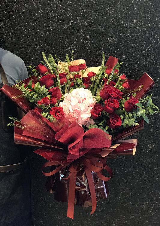 Elegant Lover Bouquet | Flower Bouquet