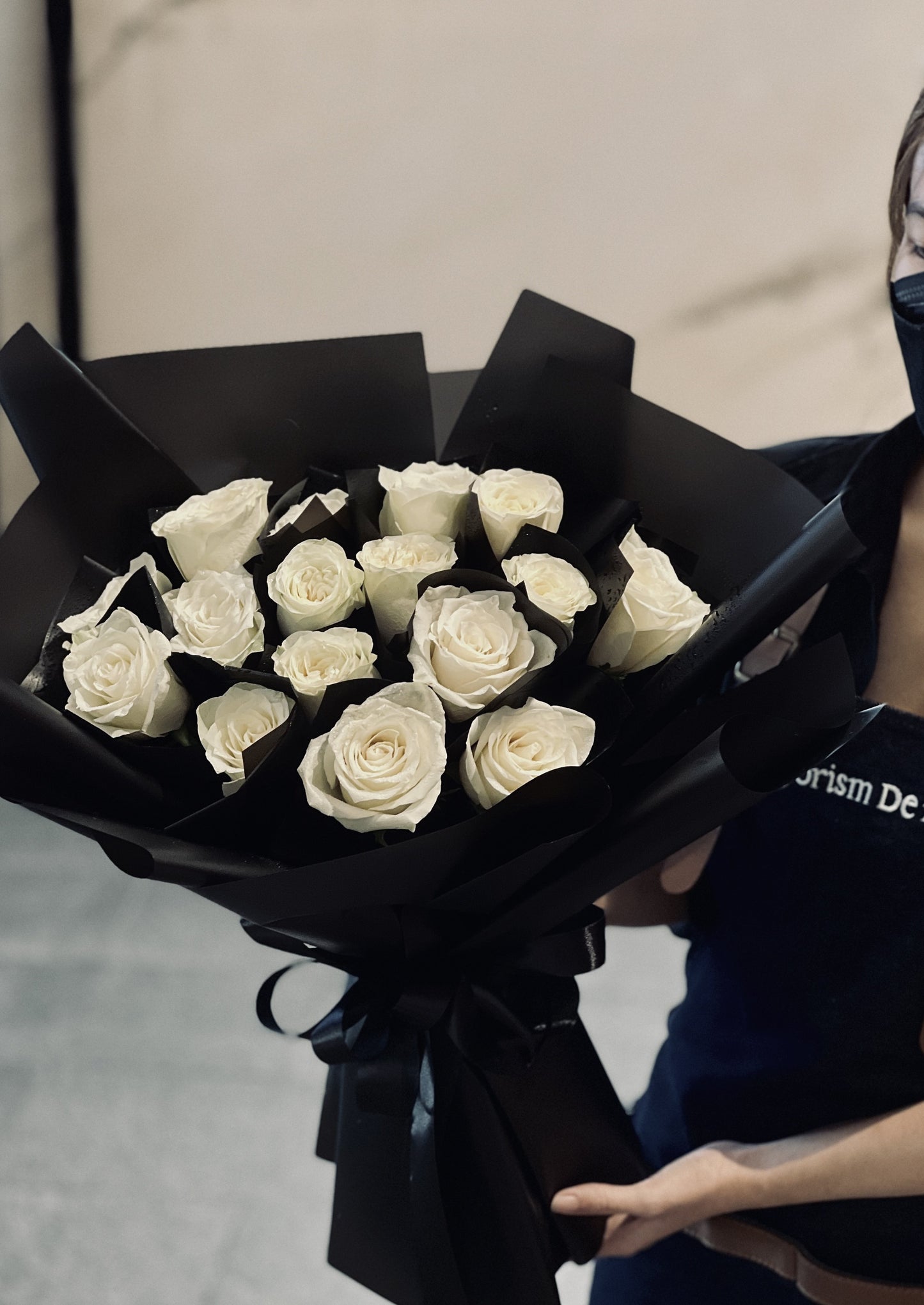Signature White Roses | Flower Bouquet