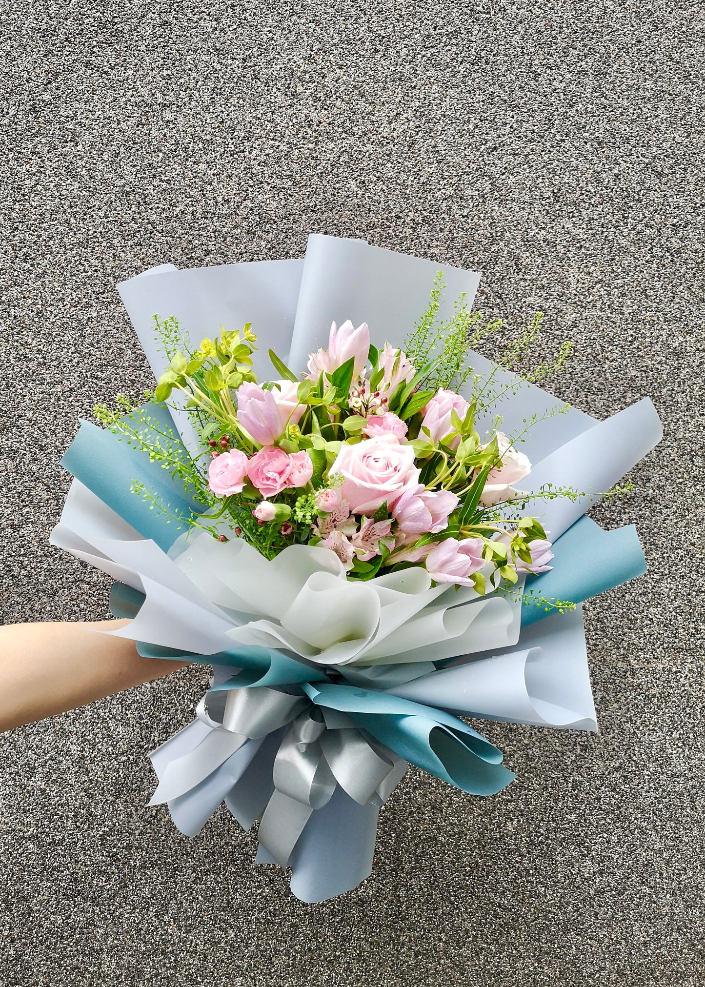 Aliana | Hand Bouquet