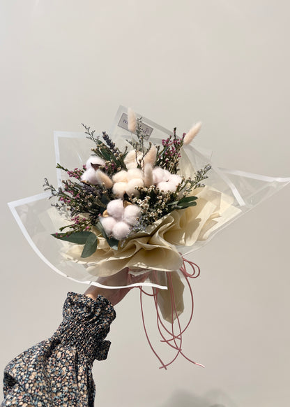 Caelia Snowflakes | Dried Flower Bouquet