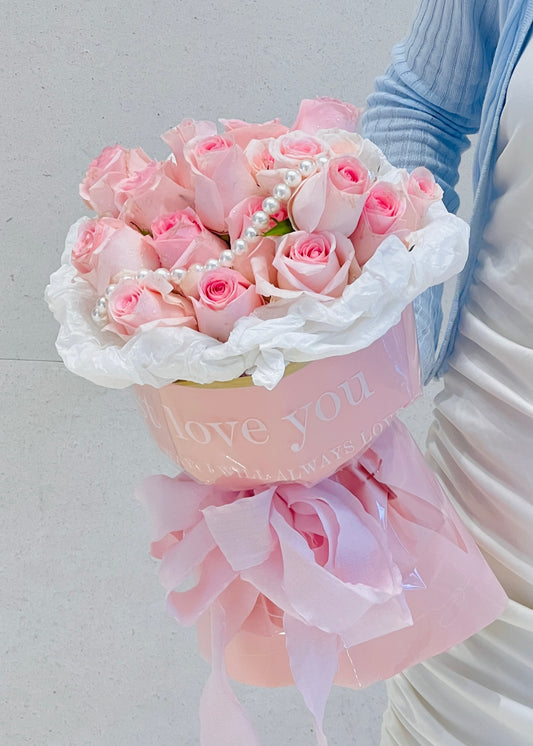 Sweet Allure Pink Roses | Flower Bouquet