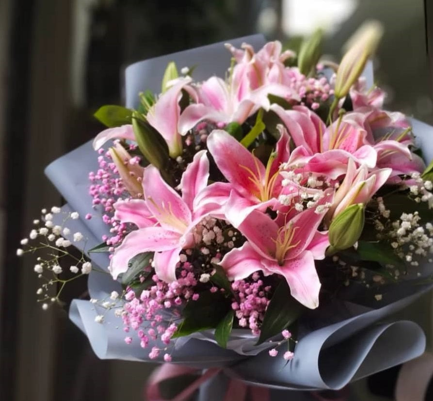Lily Blush | Flower Bouquet