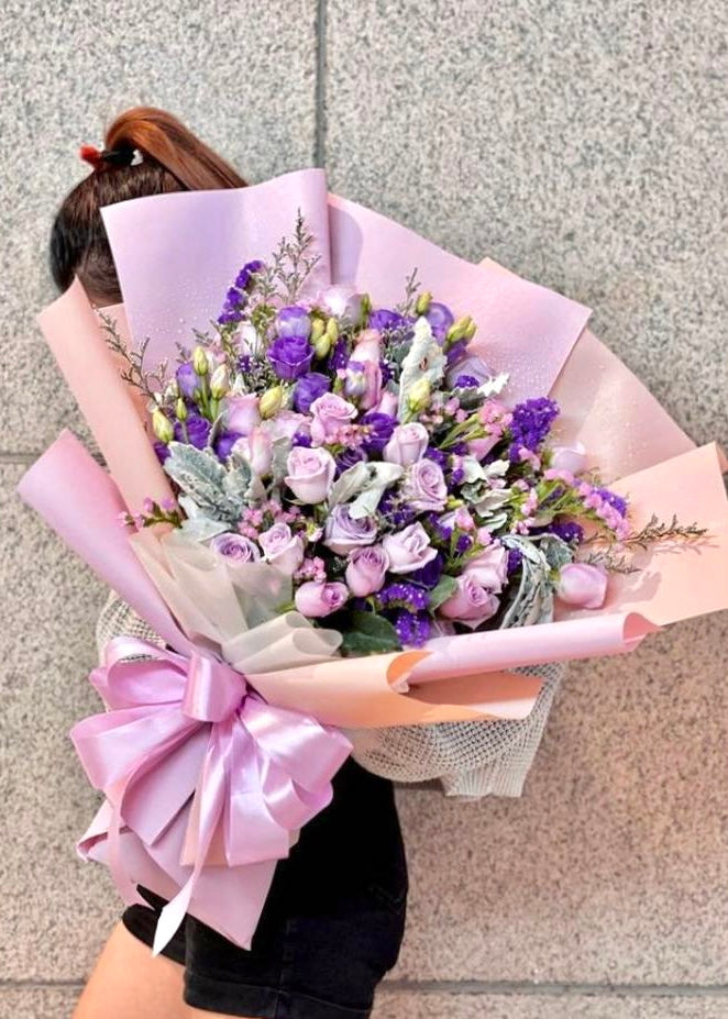 Purple Rose Bouquet | Giant Bouquet